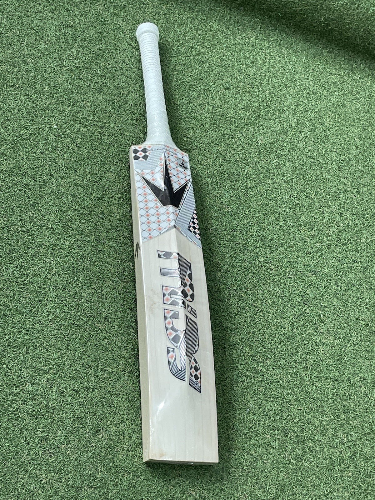 MIDS Big Boss Players Edition Cricket Bat - Brand New - 2lb 8oz - Massive