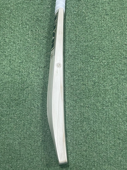 Hell 4 Leather (H4L) Pro Grade Cricket Bat (2lb 10oz) Newly Launched Stickers