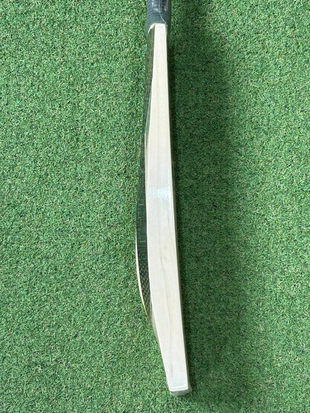 Ihsan Xtreme Cricket Bat - Brand New - 2lb 9oz - Lovely Grains! Big Profile!