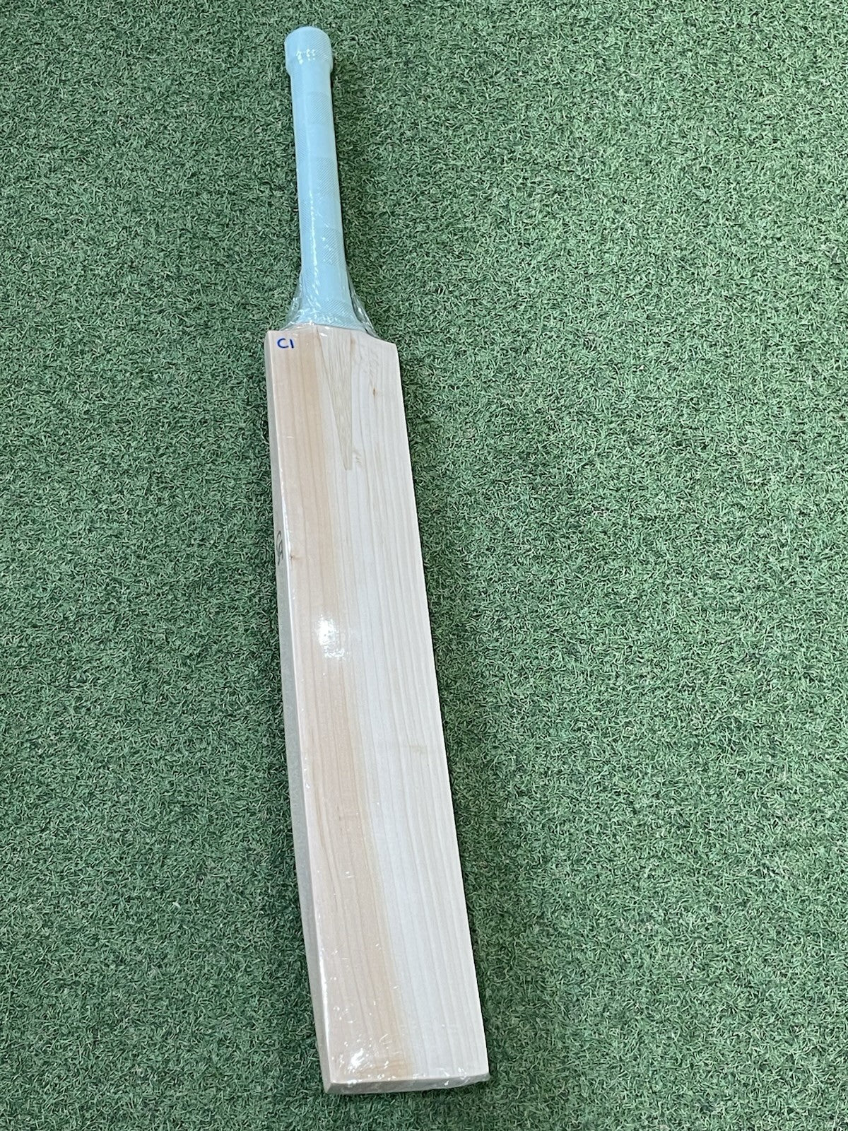 CA Plain Cricket Bat - Brand New - 2lb 11oz - Full Profile No Concaving! Rare!