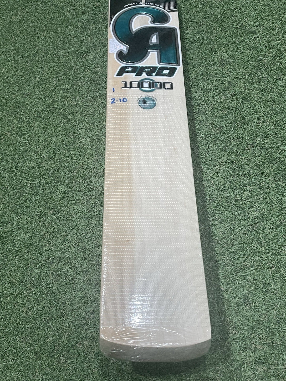 CA Pro 10000 Cricket Bat - Brand New - 2lb 10oz - Cheapest Price Worldwide!