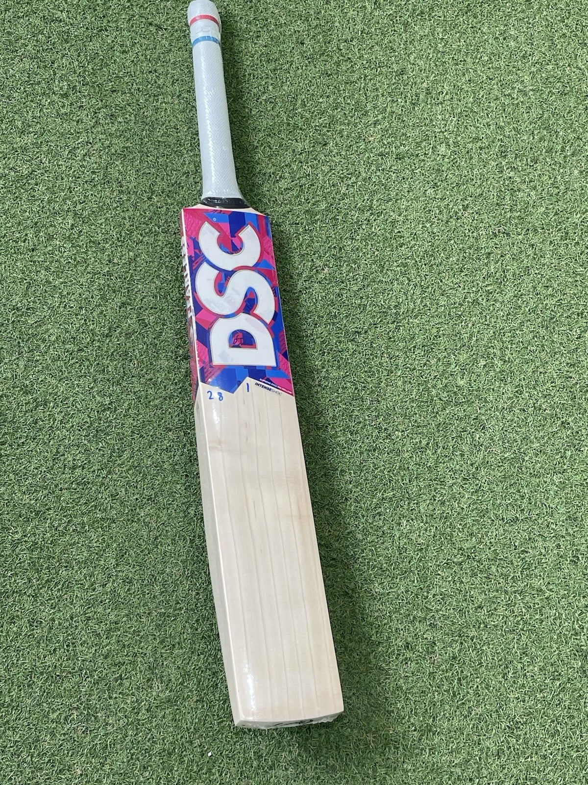 DSC Intense Shoc Cricket Bat - Brand New - Massive Profile - 2lb 8oz