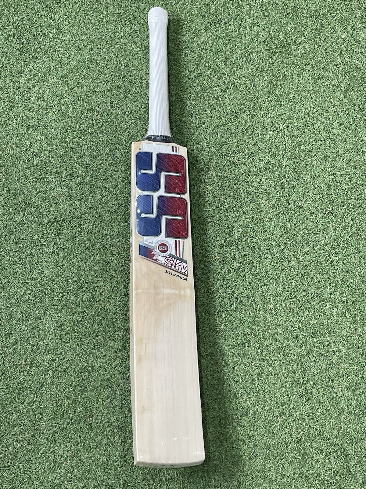 SS Sky Stunner Cricket Bat - Brand New - New Stickers - 2lb 10oz - Exclusive