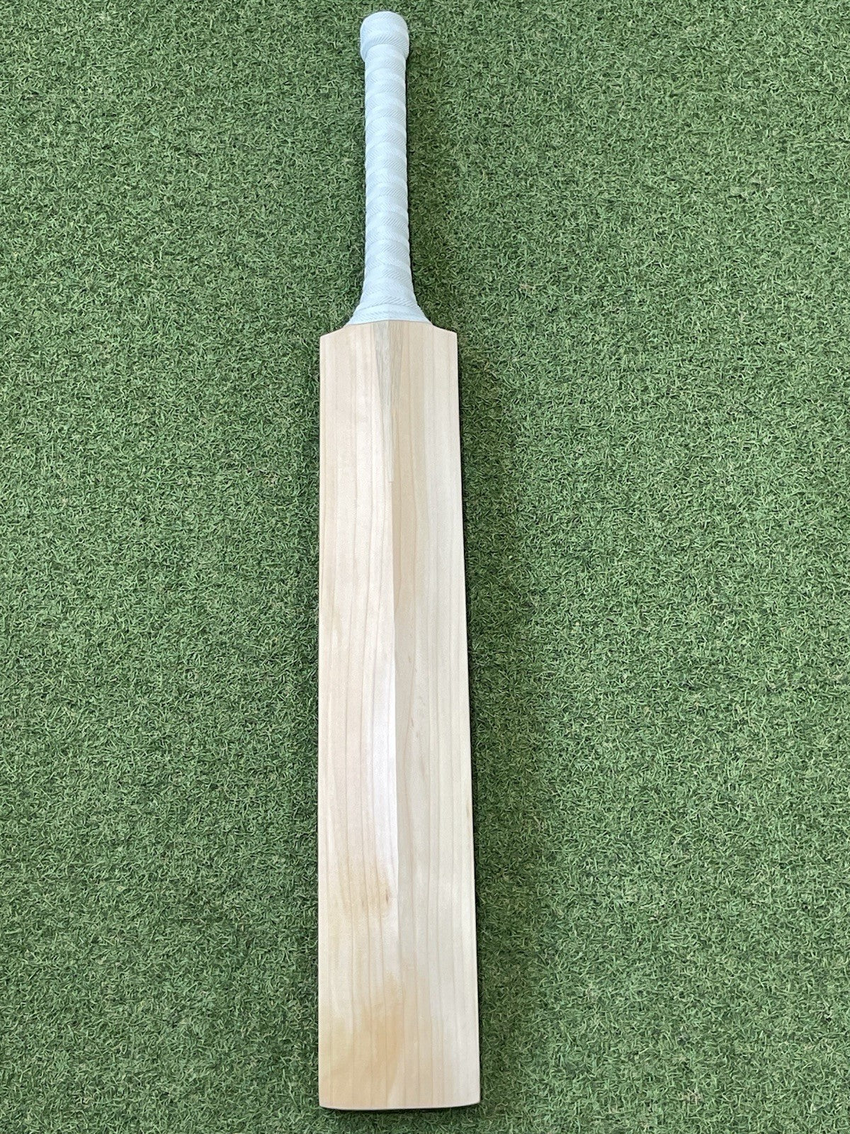 Plain Sachin Tendulkar Profile Pro Grade Cricket Bat - Brand New - 2lb 9oz