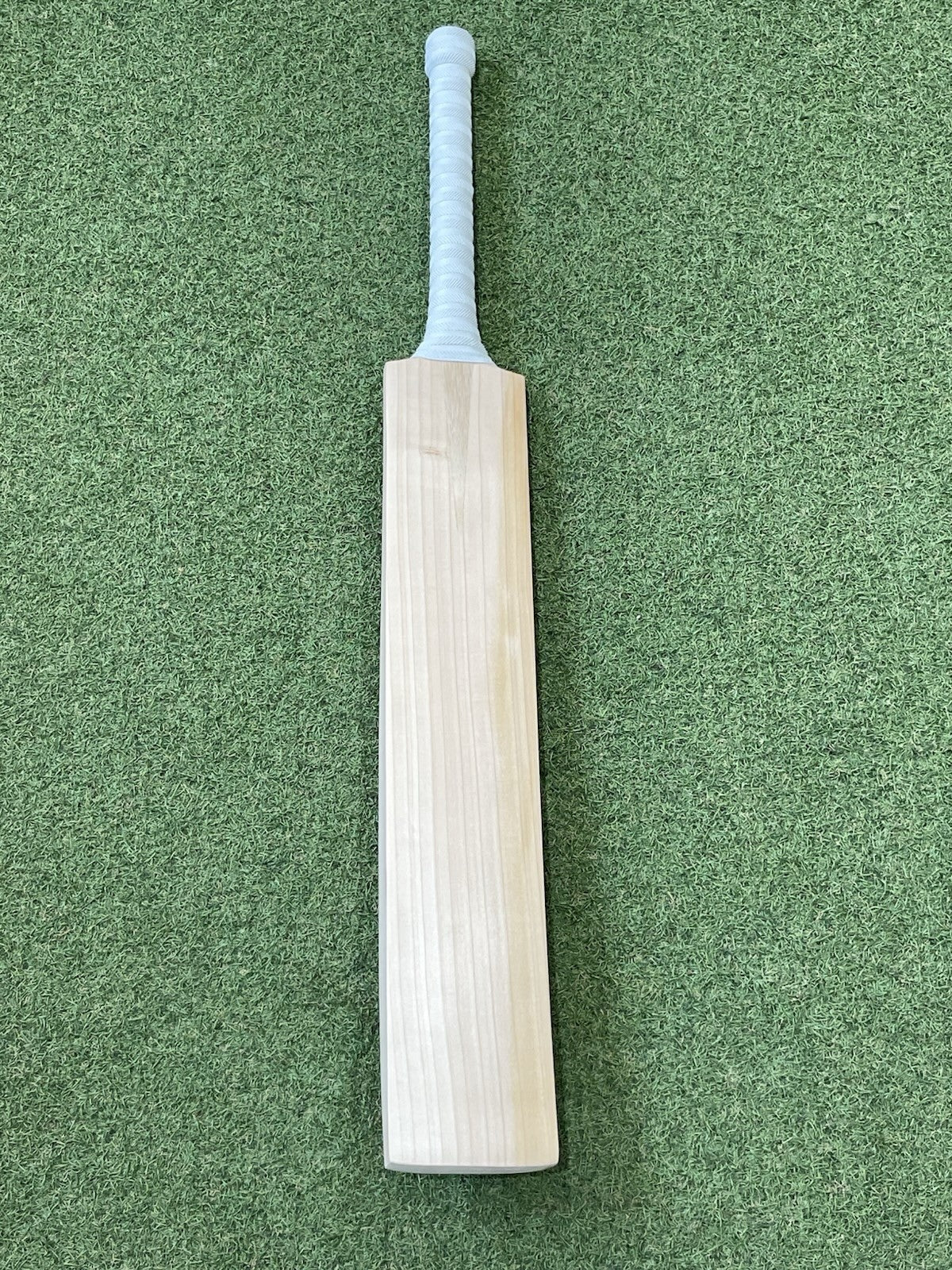 Plain Sachin Tendulkar Profile Pro Grade Cricket Bat - Brand New - 2lb 9oz