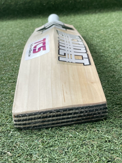 CA Instinct 5 Star Cricket Bat - Brand New - 2lb 8oz - Lovely Profile