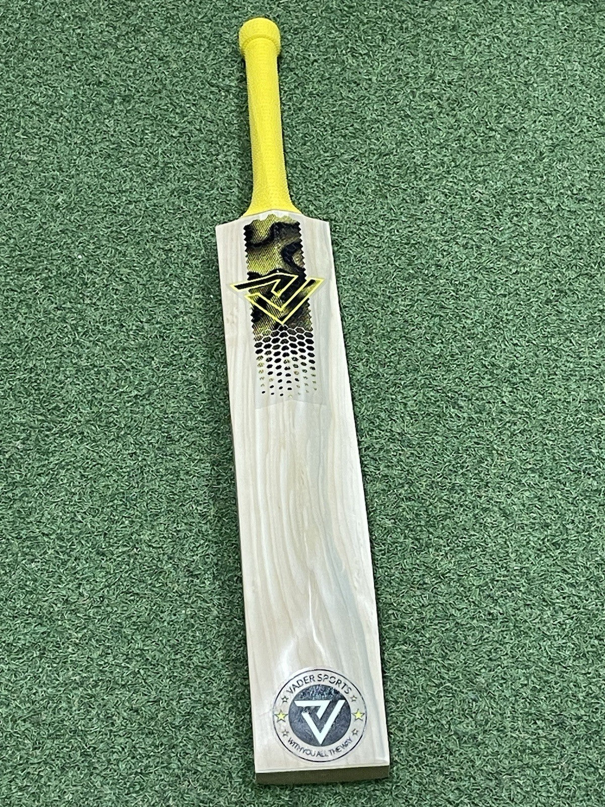Vader Sports Limited Edition Cricket Bat (2lb 10oz) - Exclusive - Brand New