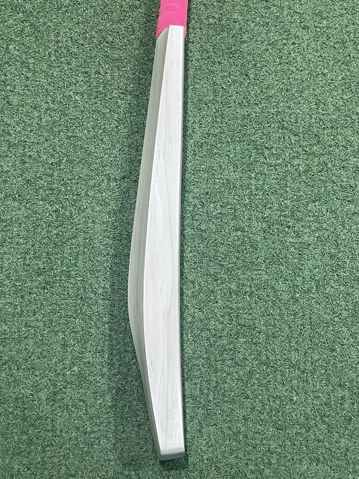 Plain Hell 4 Leather Pro Grade Short Blade Long Handle Cricket Bat (2lb 10oz)