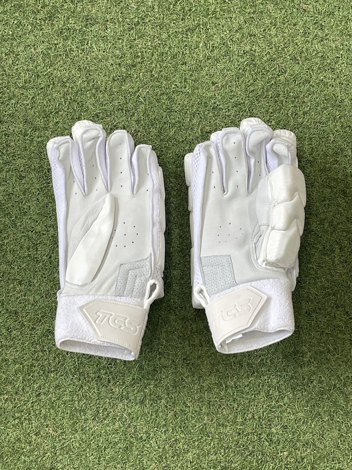 TCS Players Edition Hybrid Batting Gloves - Brand New - Left Hand Men's Size