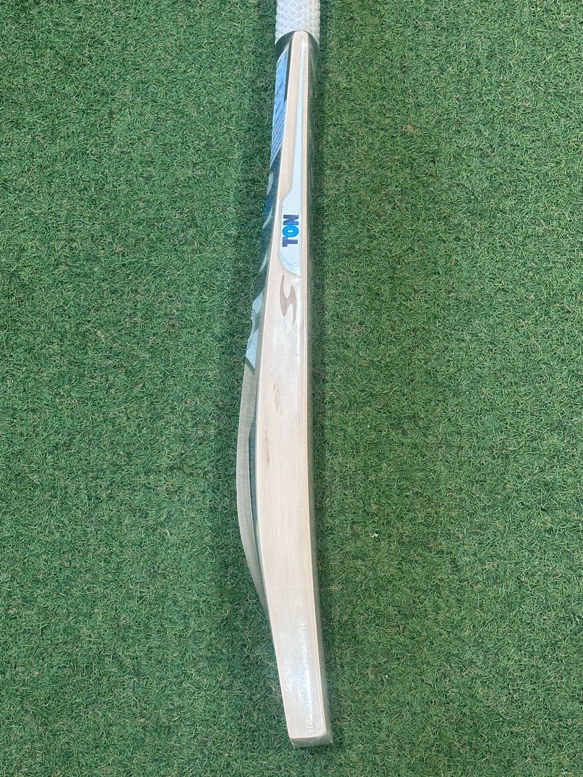 Ton Player Edition Cricket Bat - Brand New - 2lb 9oz - Massive Profile
