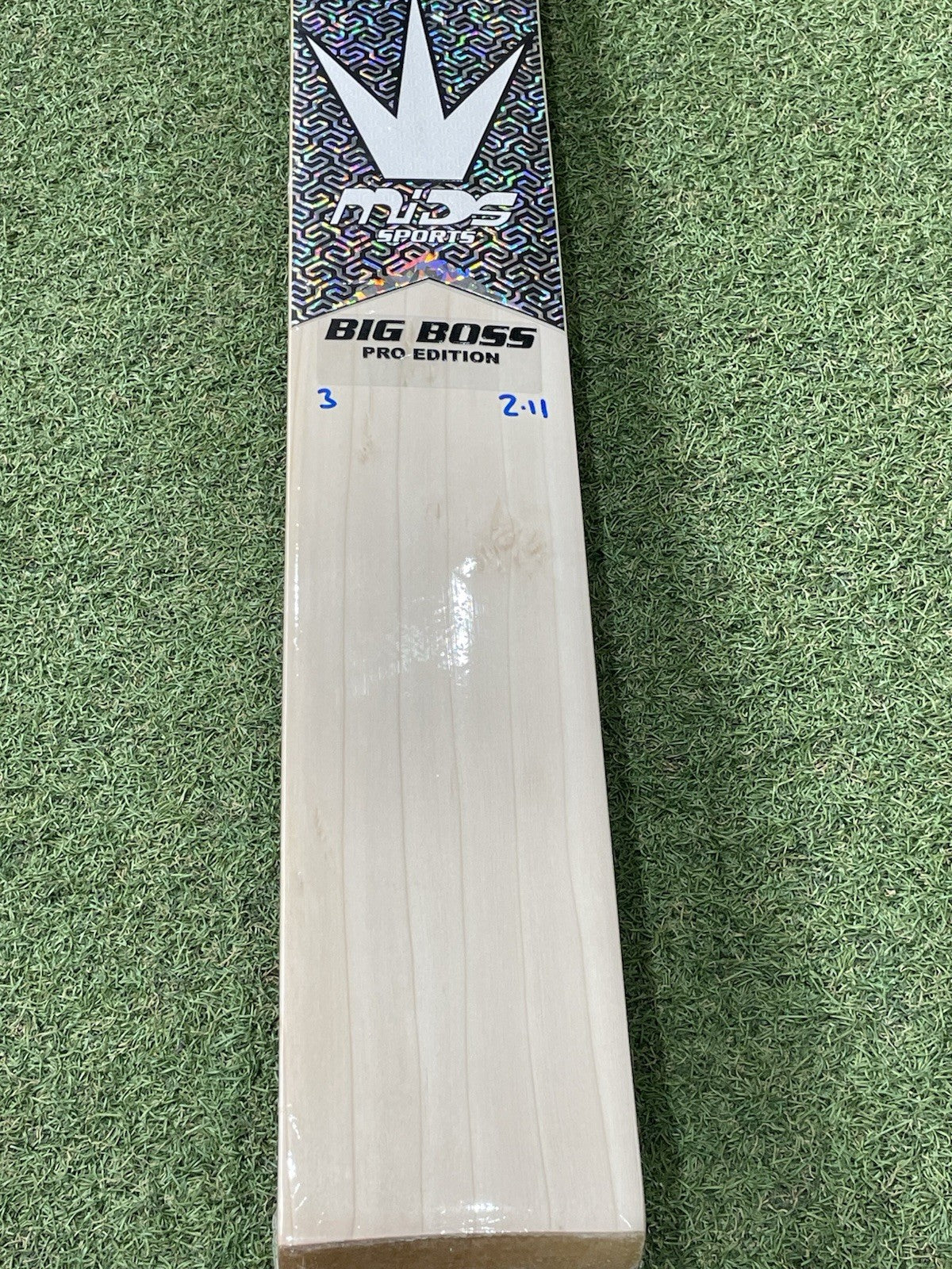 MIDS Big Boss Pro Edition Cricket Bat - Brand New - 2lb 11oz - Massive Profile