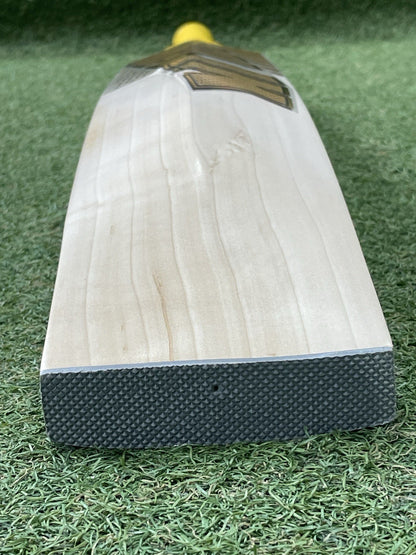 MB Malik UMZ Anniversary Players Cricket Bat - Brand New - 2lb 10oz - UK Made
