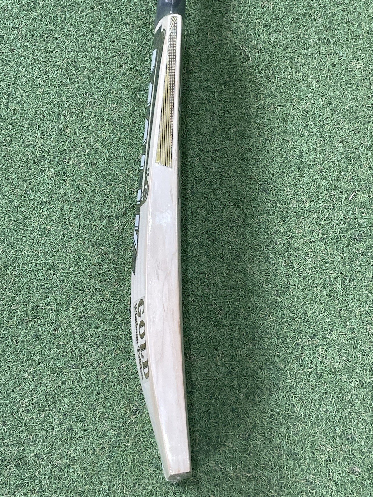 MB Malik Gold Platinum Edition Cricket Bat - Brand New - 2lb 10mm - Nice Grains!