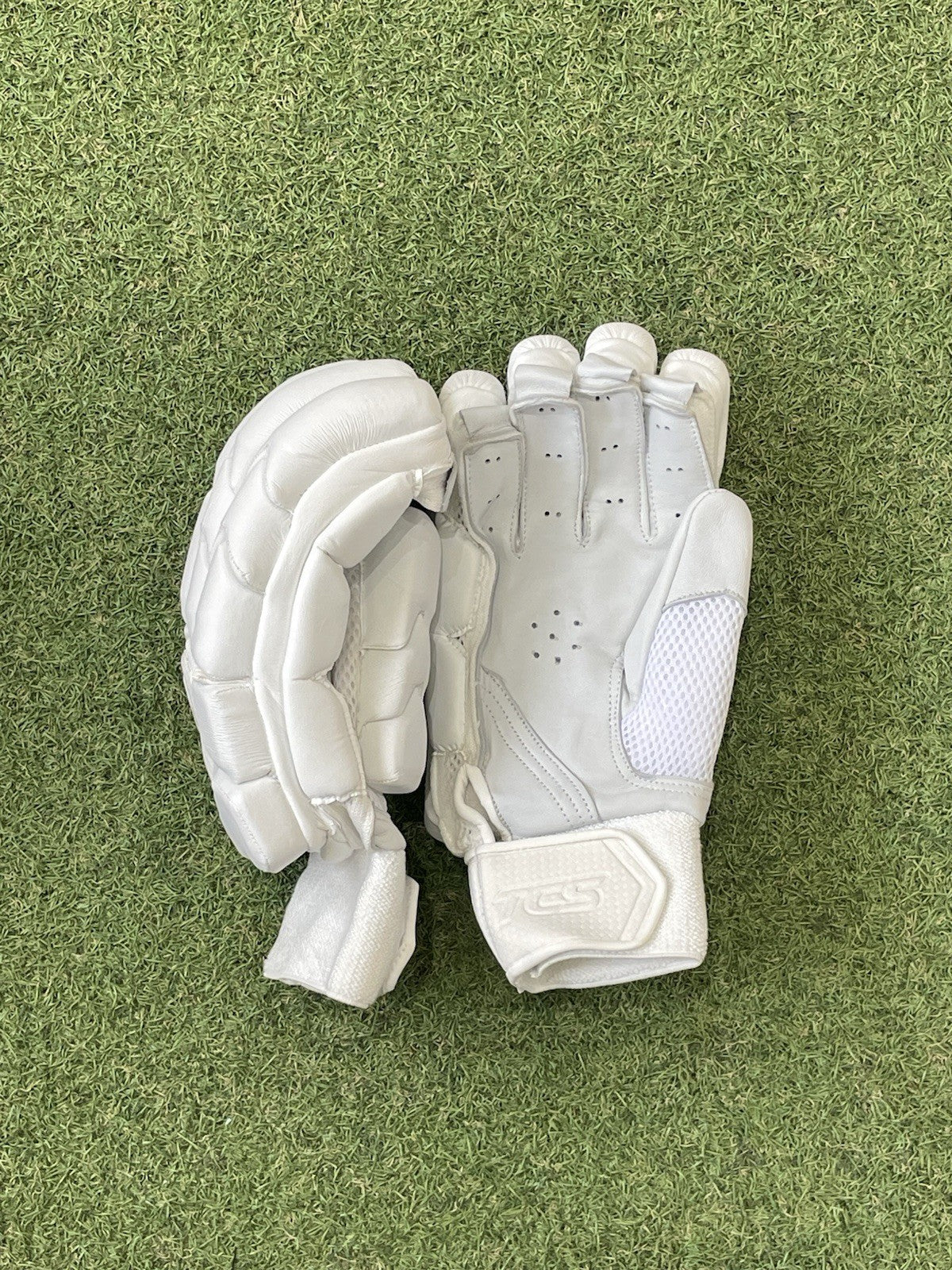 TCS ICON Batting Gloves - Brand New - Left Hand Men's Size