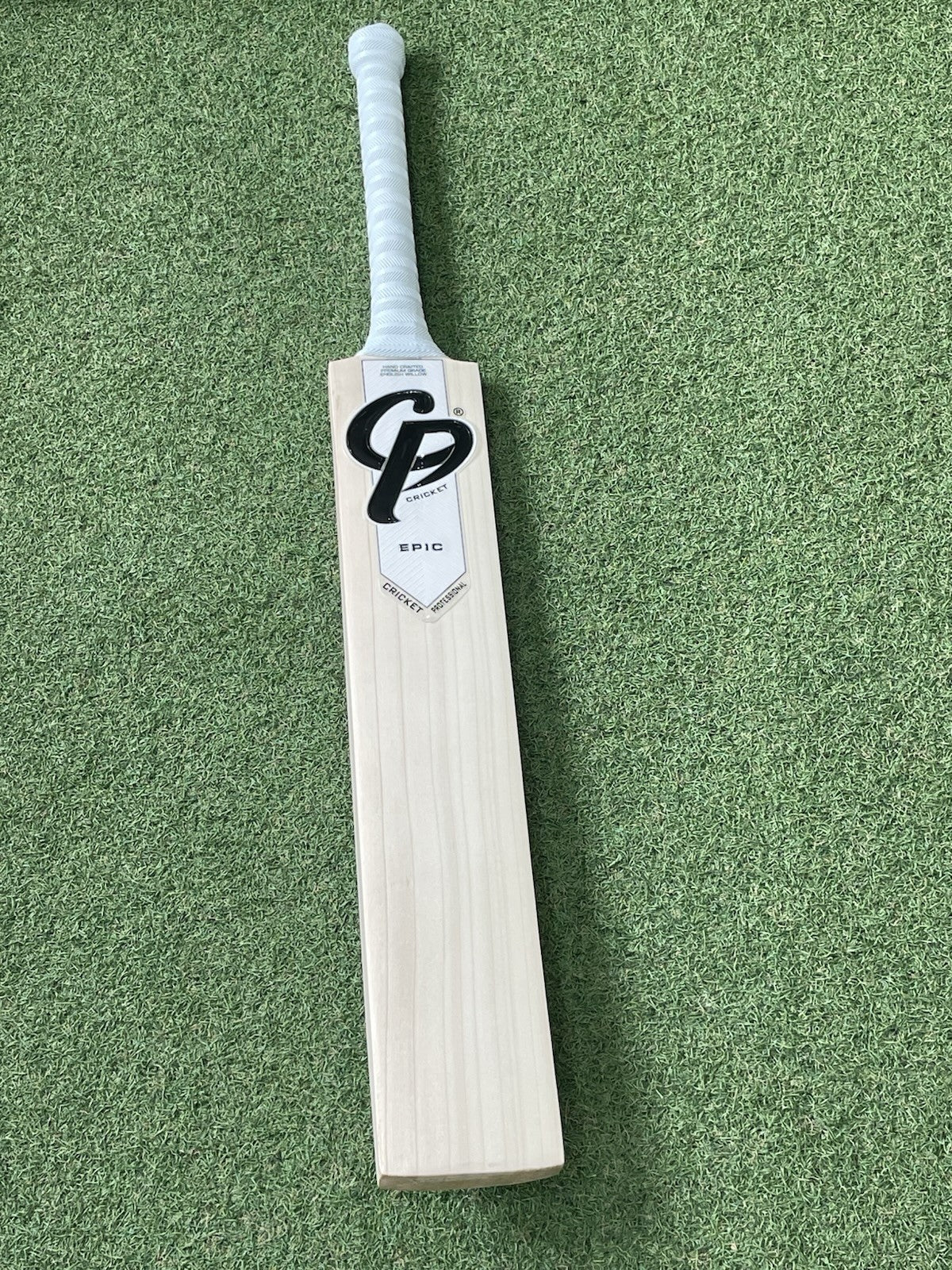 CP Epic Player Grade Cricket Bat - Brand New- 2lb 10oz - Lovely Ping! Exclusive