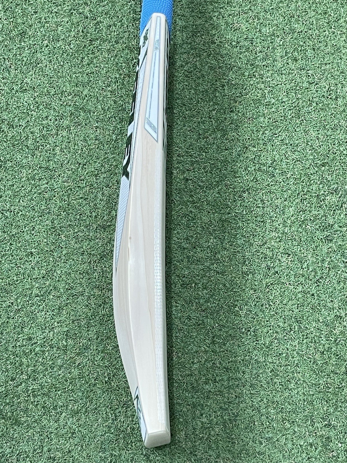 Keeley Worx 026 Grade 1 Cricket Bat - Brand New - 2lb 15oz - Lovely Profile!