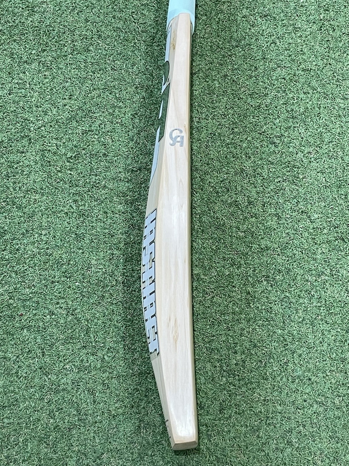 CA Instinct 7 Star Cricket Bat - Brand New - 2lb 10oz - Stunning Full Profile