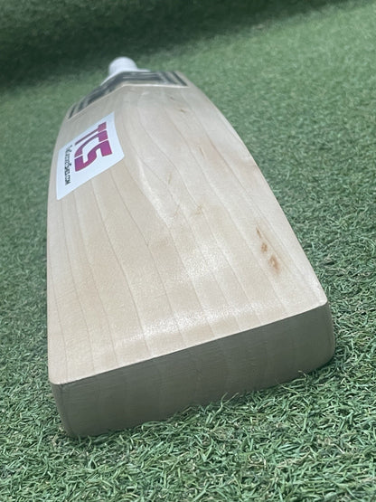 Hell 4 Leather (H4L) Pro Grade Cricket Bat (2lb 11oz) - Big Edges