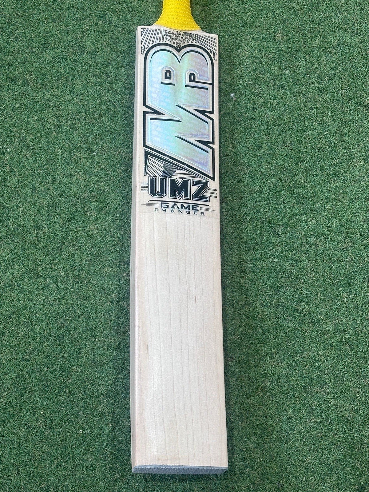 MB Malik Game Changer Players Cricket Bat - Brand New - 2lb 10oz