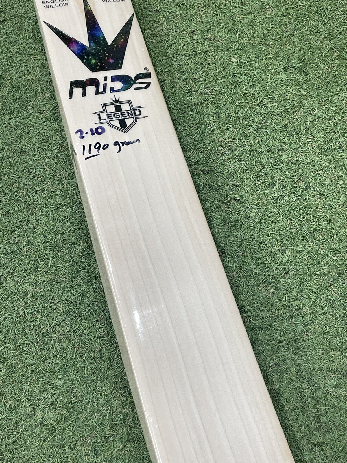 MIDS Legend Cricket Bat - Brand New - 2lb 10oz - Excellent Ping!