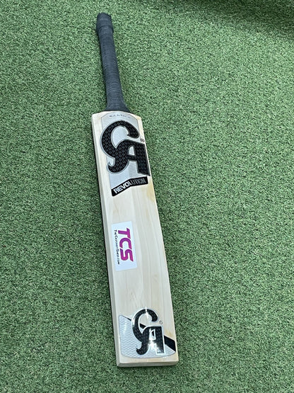 CA Revolution Butterfly Cricket Bat - Brand New - 2lb 8oz - Lovely Balance!