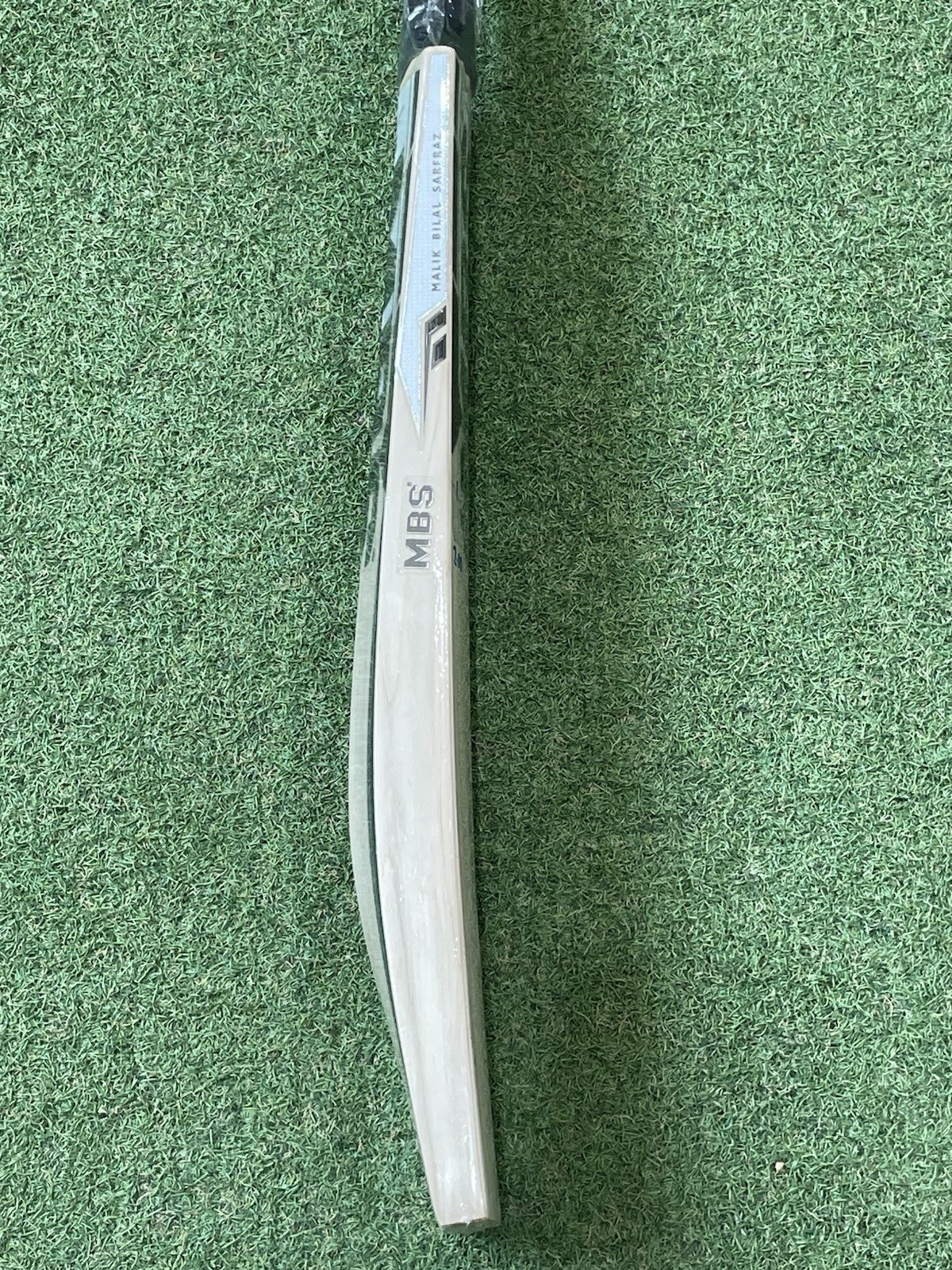 MB Malik MBS Salma Ali Agha Cricket Bat - Brand New - 2lb 10oz - Full Profile!