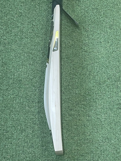 Phantom Player Series Performance VK18 Cricket Bat - 2lb 10oz - Brand New!