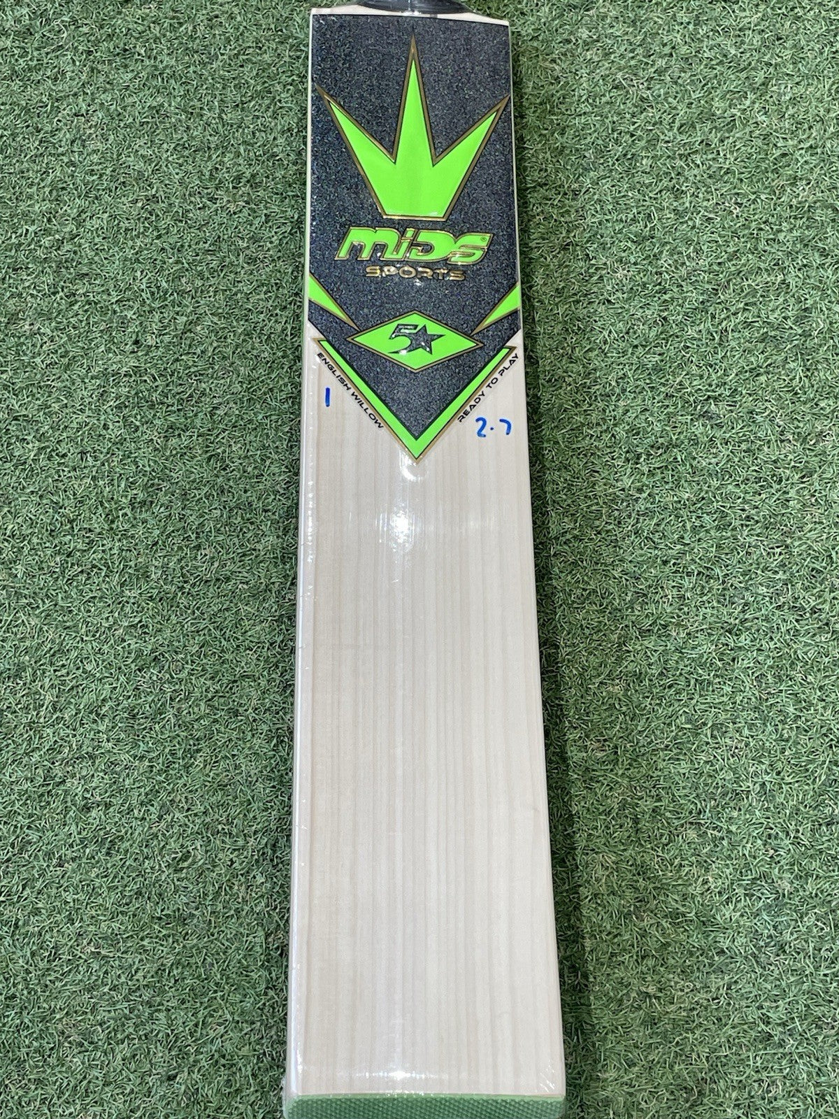 MIDS 5 Star Cricket Bat - Brand New - 2lb 7oz - Stunning Grains - Great Ping!