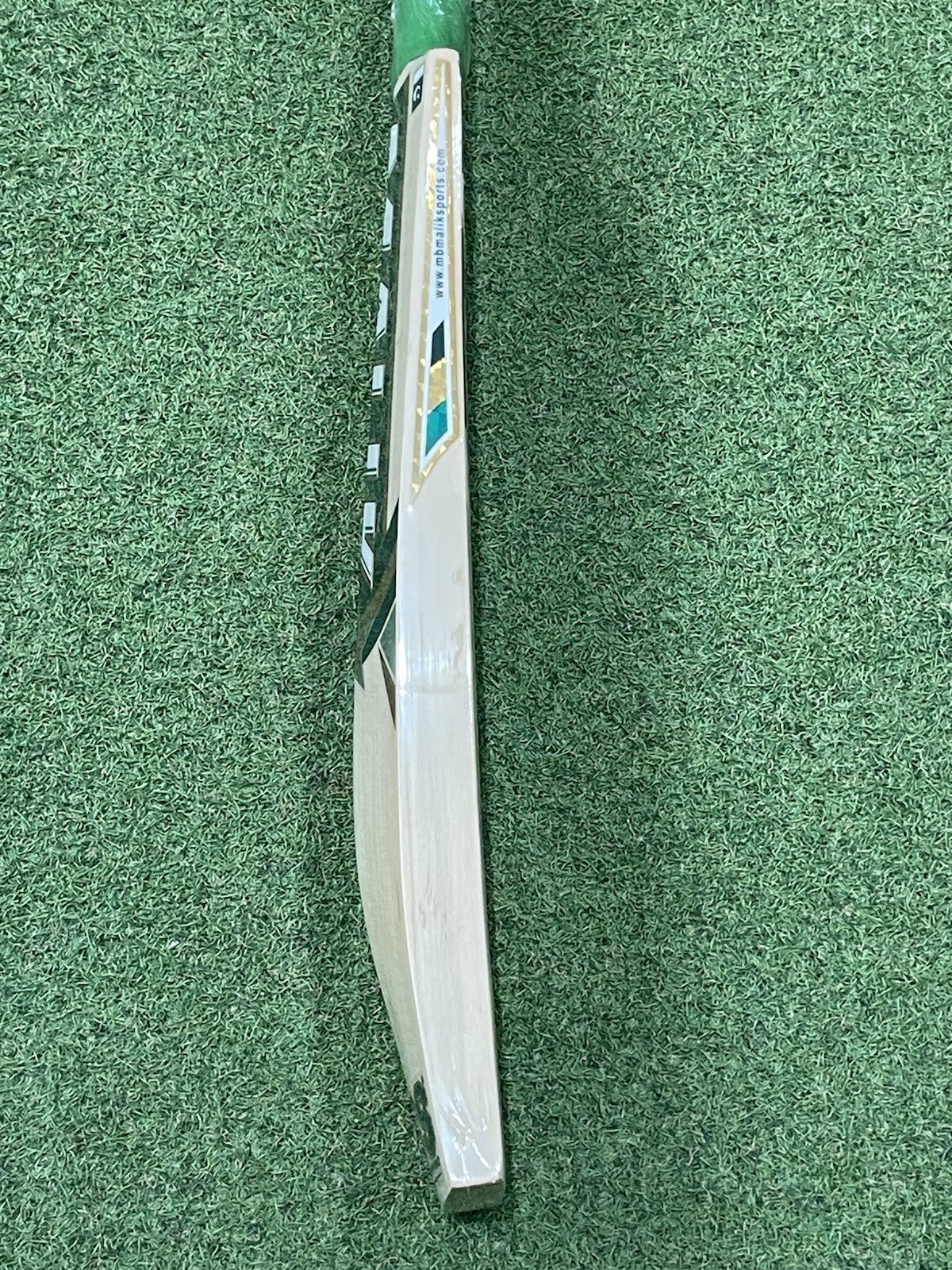 MB Malik MBS Players Edition Cricket Bat - Brand New - 2lb 9oz - Full Profile!