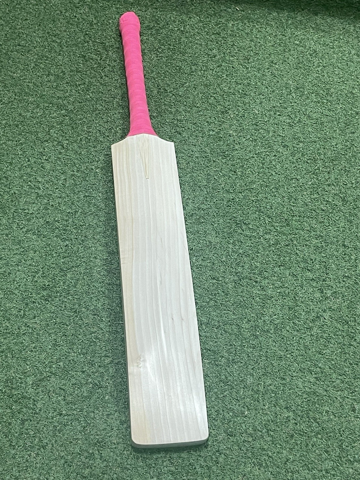 Plain Hell 4 Leather Pro Grade Short Blade Long Handle Cricket Bat (2lb 10oz)