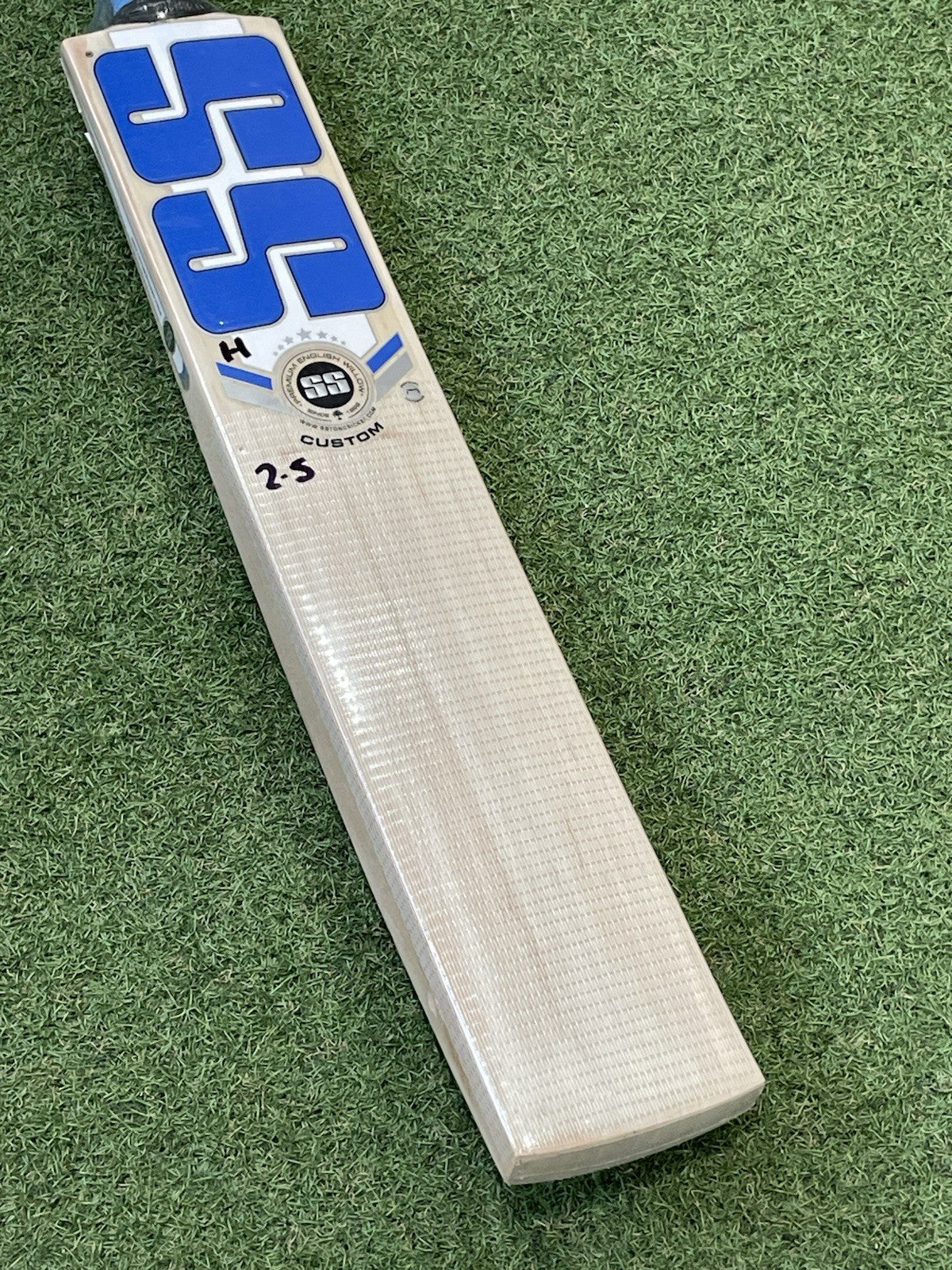 SS Custom Harrow Junior Cricket Bat - Brand New - 2lb 5oz - Stunning