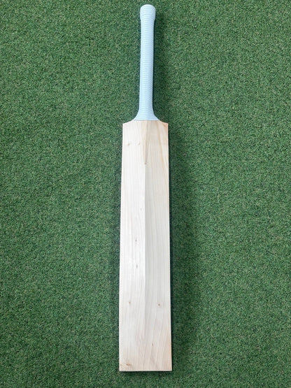 Cricket Station Plain Short Blade Long Handle Cricket Bat (2lb 10oz) - UK Made