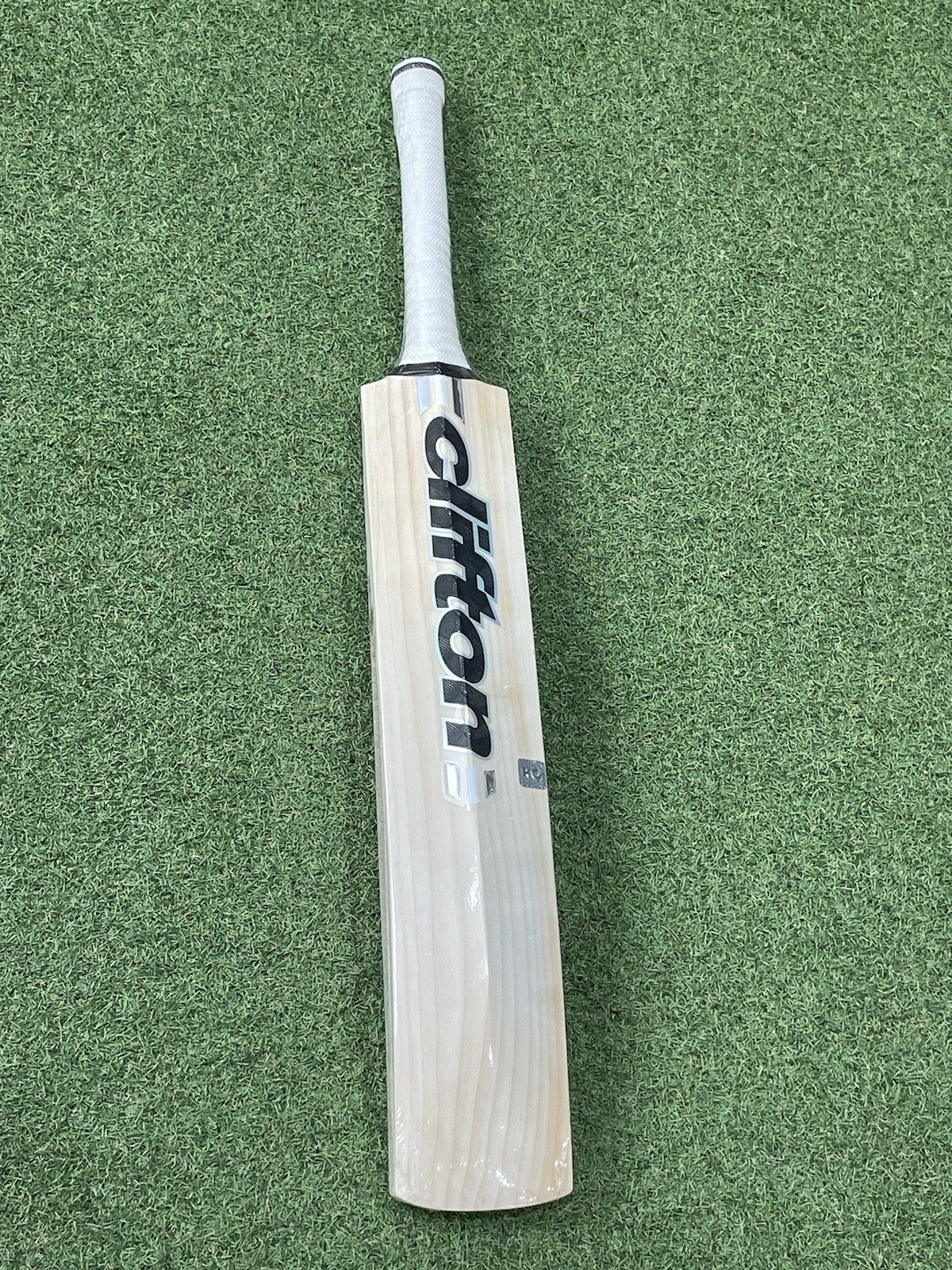 KG Legacy Players Cricket Bat - Brand New - Massive Profile - 2lb 10oz