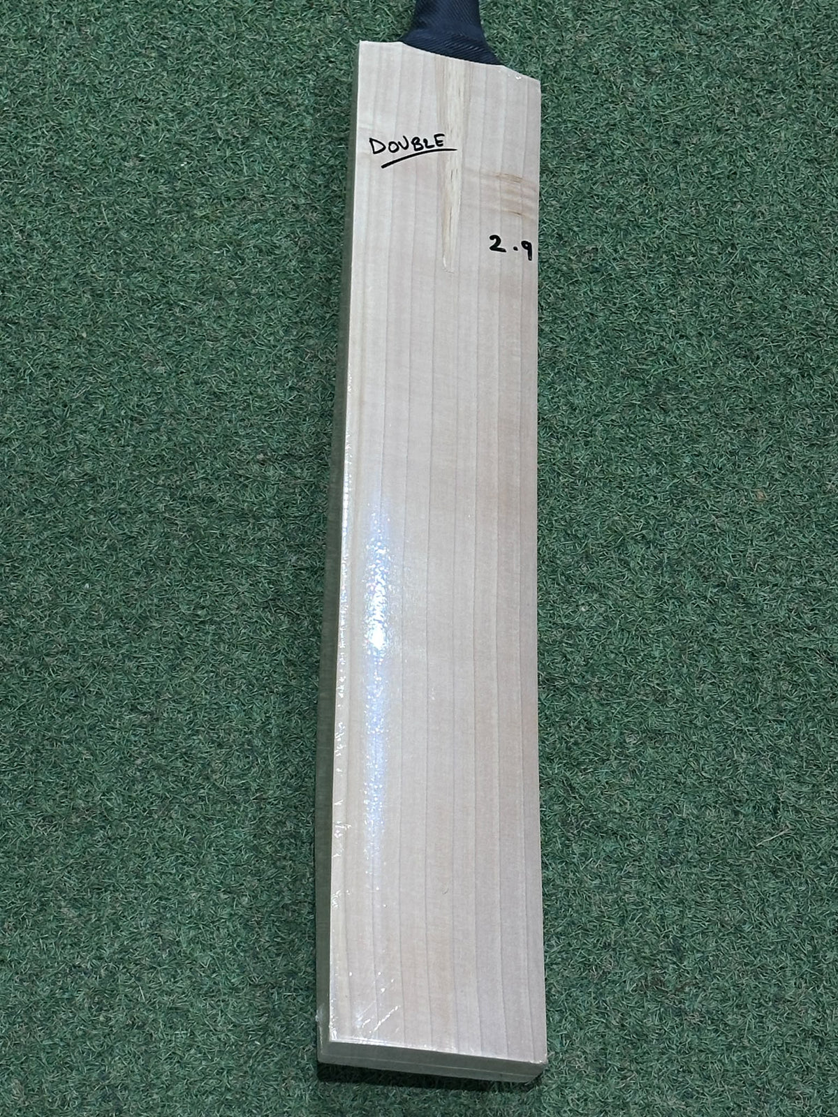 Plain Laminate Cricket Bat (2lb 9oz)