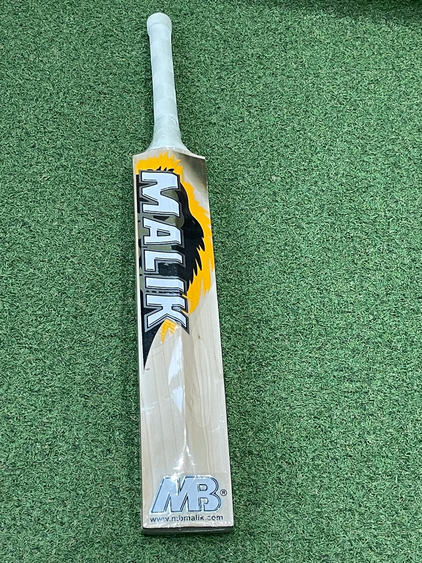 MB Malik Bubber Sher Laminate (Double Wood) Cricket Bat (2lb 10oz)