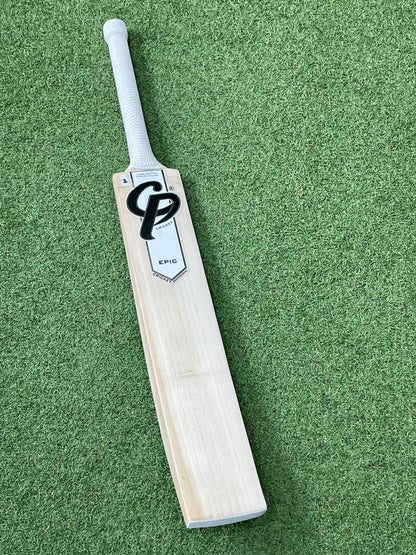 CP Epic Player Grade Cricket Bat (2lb 9oz)