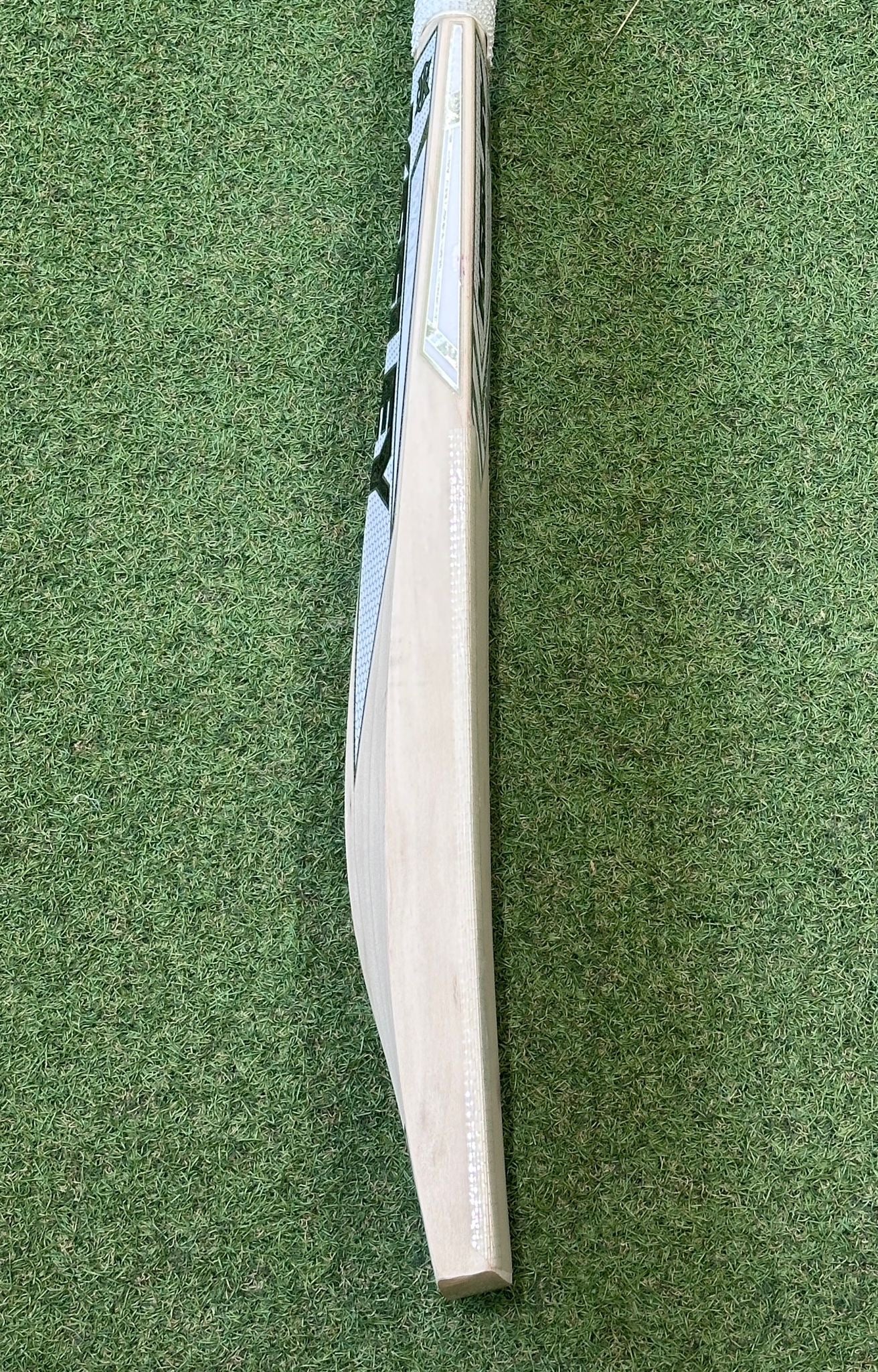 Used Keeley Worx 074 Grade 1 Cricket Bat (2lb 13oz)