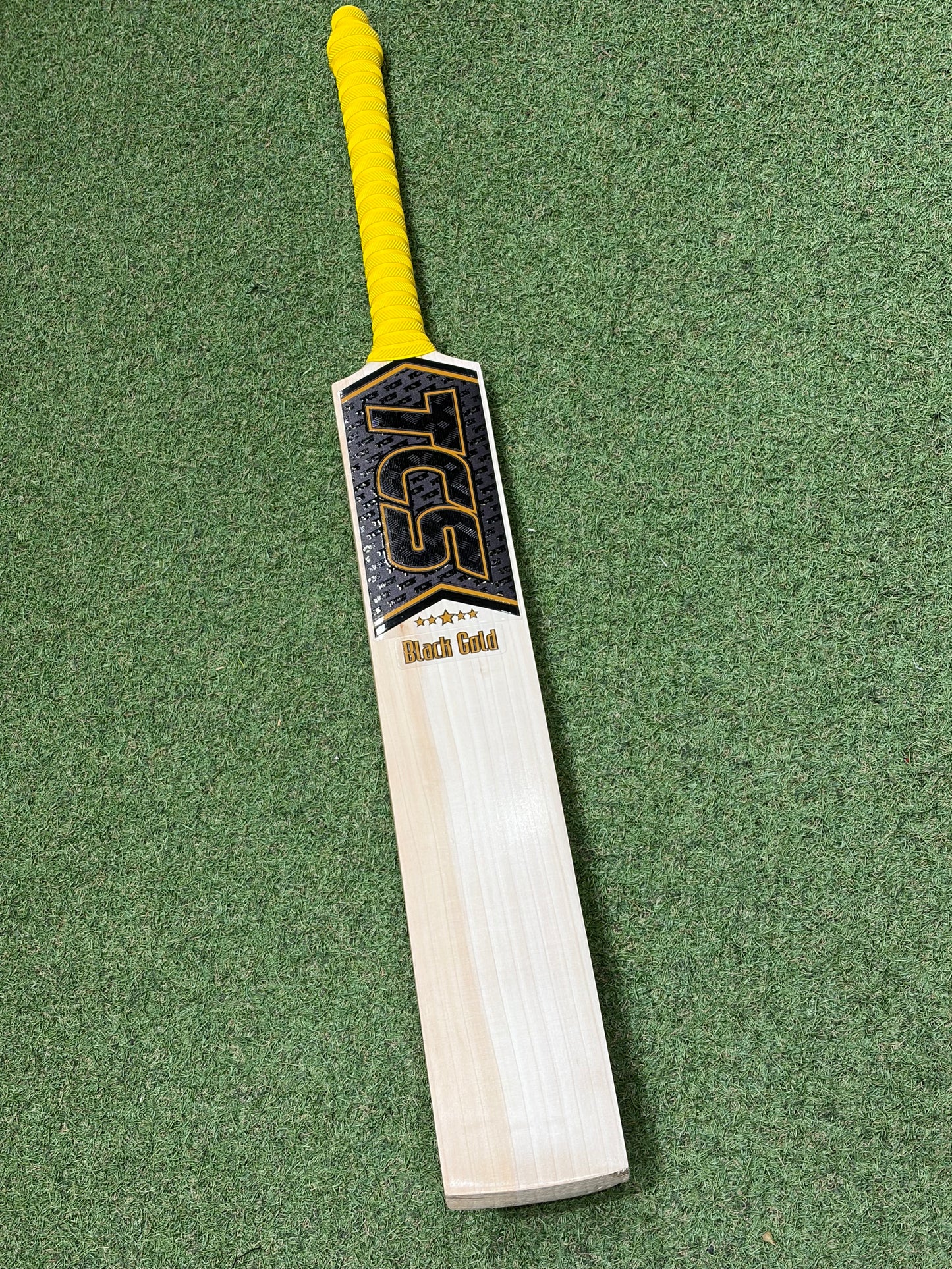 TCS Black Gold Cricket Bat (2lb 11oz)