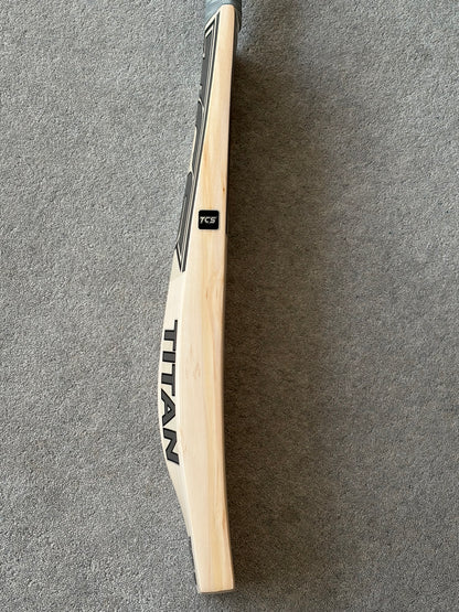 TCS Titan Cricket Bat (2lb 8oz)