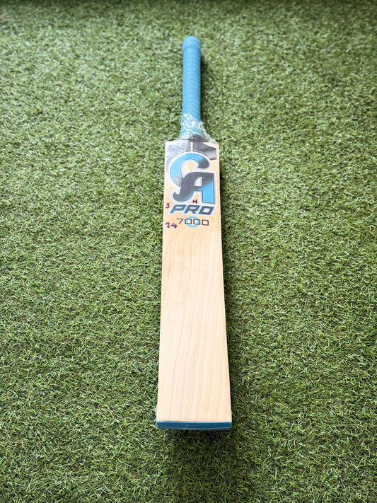 CA Pro 7000 Harrow Junior Cricket Bat (2lb 4oz)