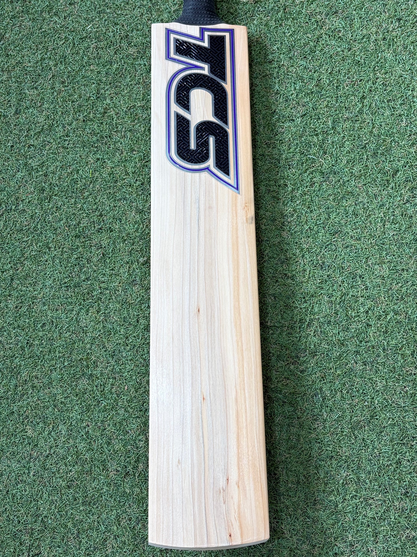 TCS Special Edition Cricket Bat (2lb 10oz)