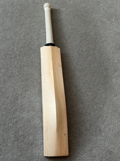 HS Plain Cricket Bat (2lb 10oz)