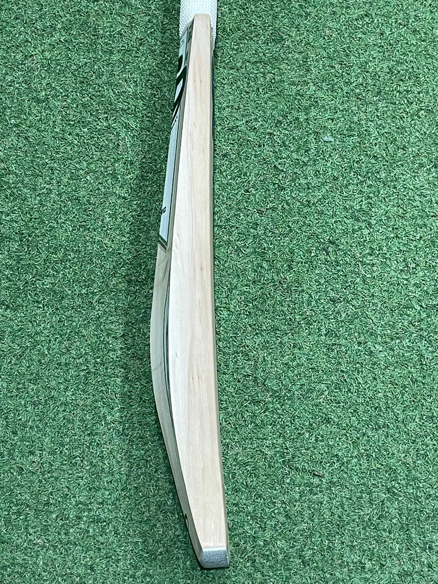 CP Epic Player Grade Cricket Bat (2lb 10oz)