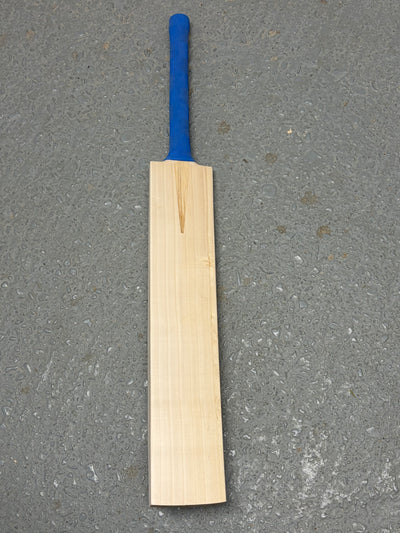 Plain UK Made Cricket Bat (2lb 9oz)