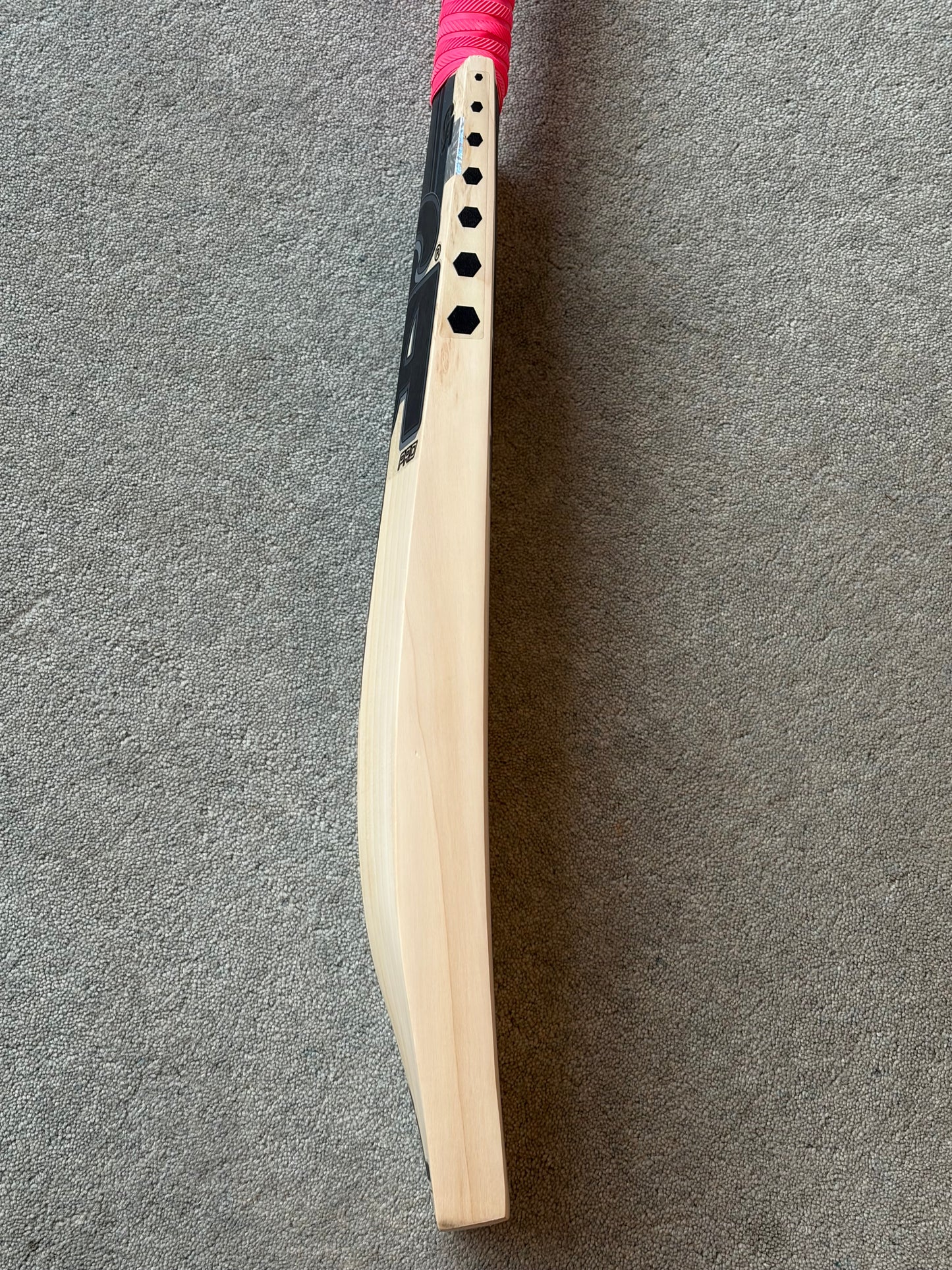 CA Pro Blackout Signature Cricket Bat (2lb 8oz)