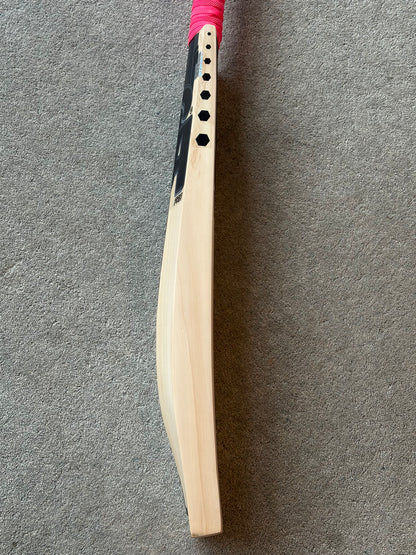 CA Pro Blackout Signature Cricket Bat (2lb 8oz)