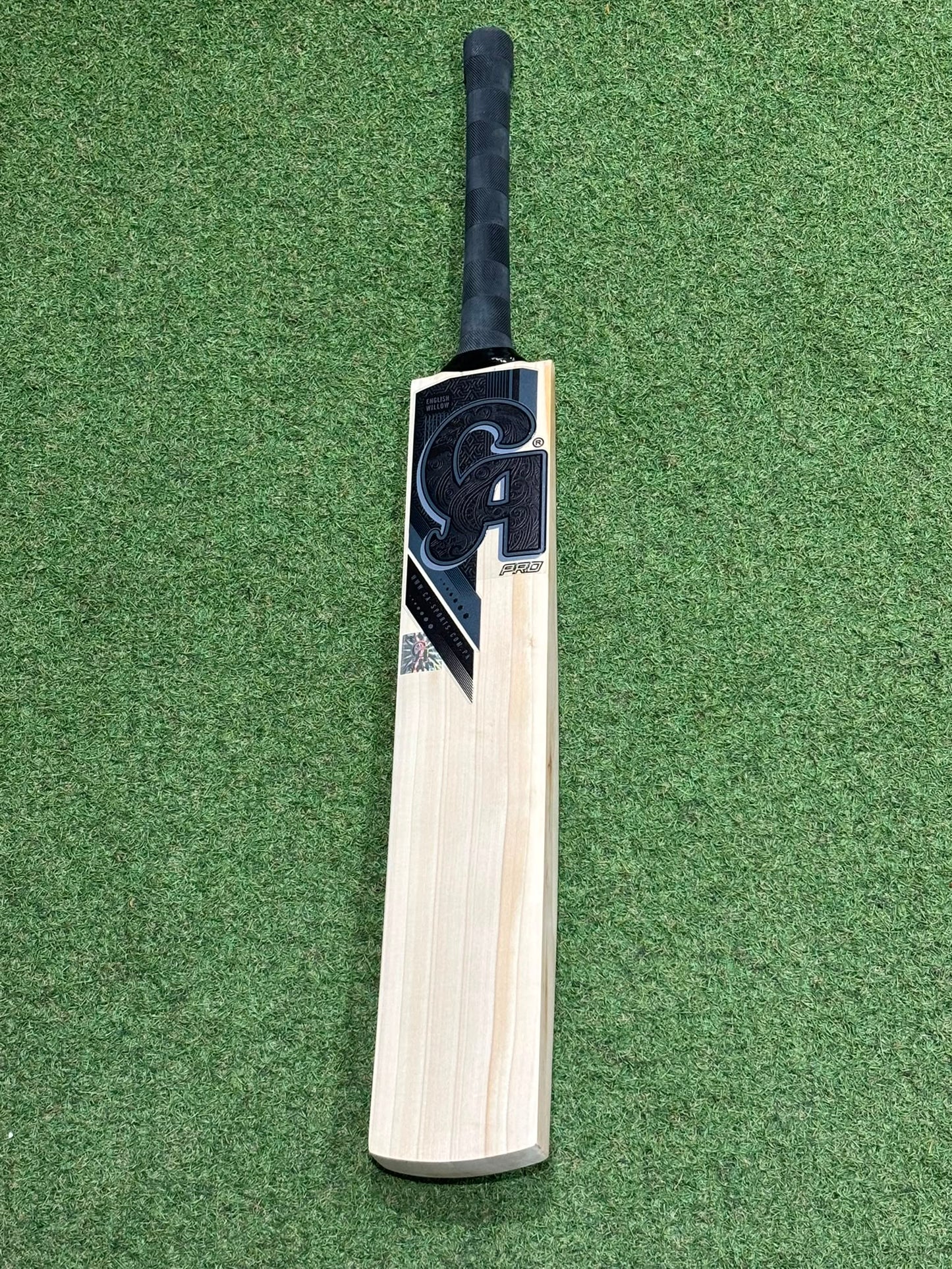 CA Pro Blackout Cricket Bat (2lb 9oz)
