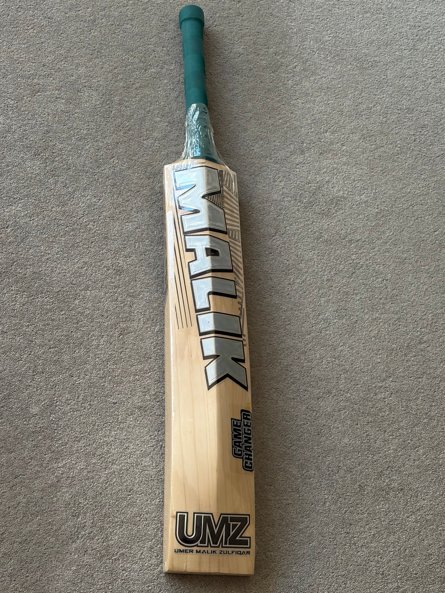 MB Malik Game Changer Players Cricket Bat (2lb 8oz)