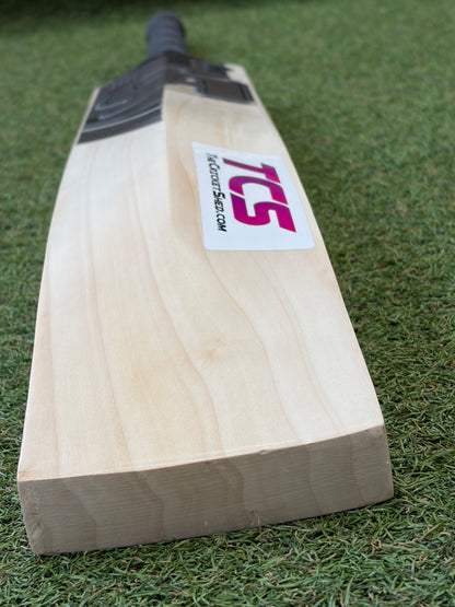 CA Pro Blackout Cricket Bat (2lb 8oz)