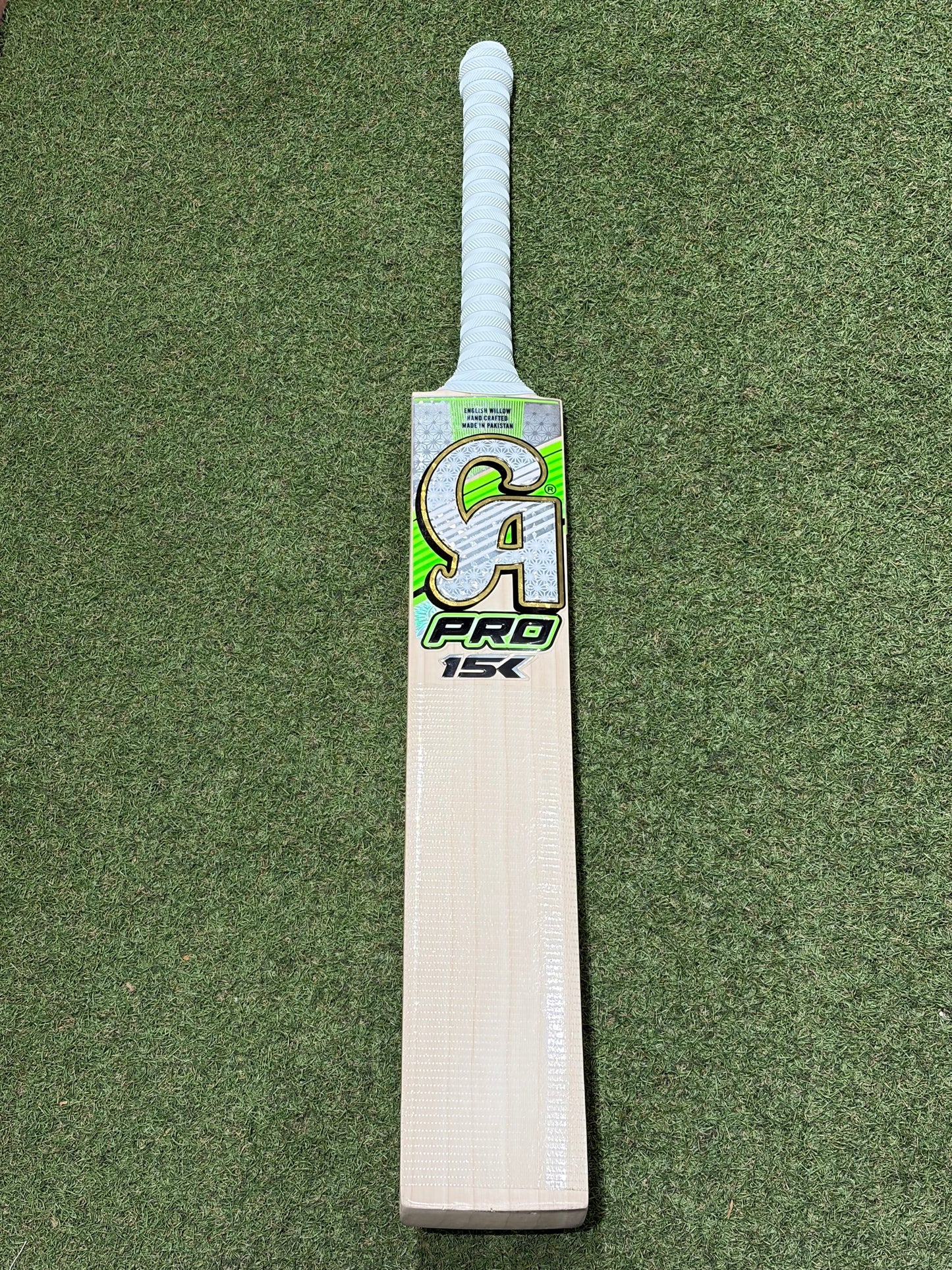 CA Pro 15k Professional Players Hassan Nawaz Cricket Bat (2lb 7oz)